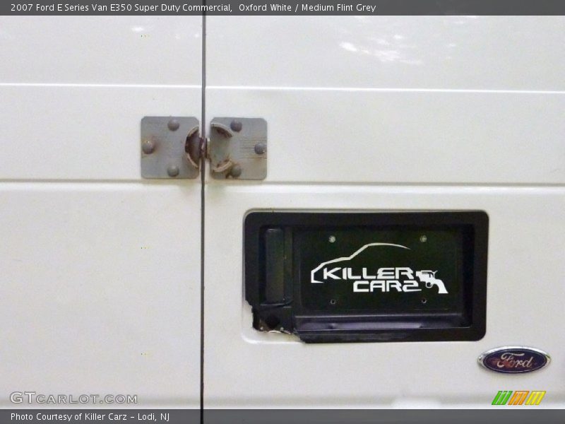 Oxford White / Medium Flint Grey 2007 Ford E Series Van E350 Super Duty Commercial