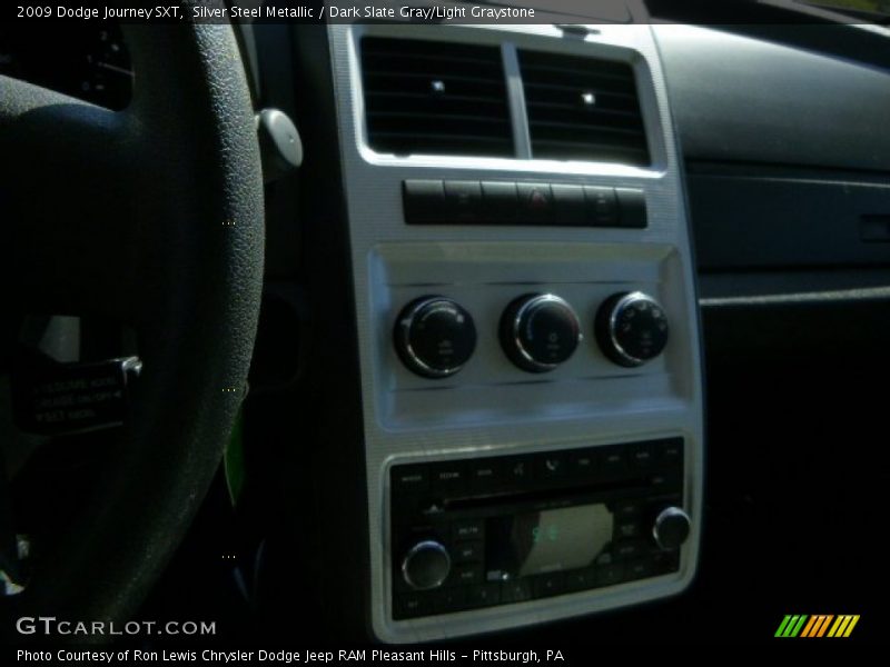 Silver Steel Metallic / Dark Slate Gray/Light Graystone 2009 Dodge Journey SXT