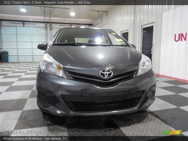 Magnetic Gray Metallic / Ash Gray 2012 Toyota Yaris L 5 Door