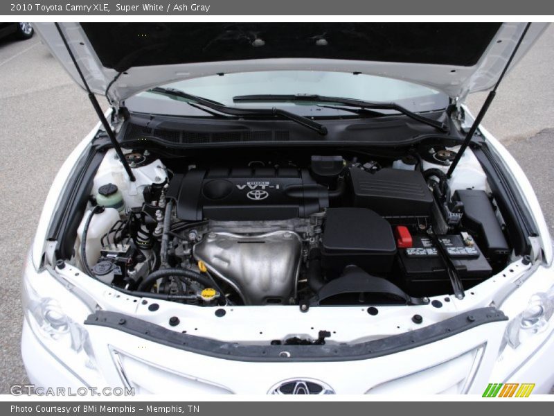 Super White / Ash Gray 2010 Toyota Camry XLE