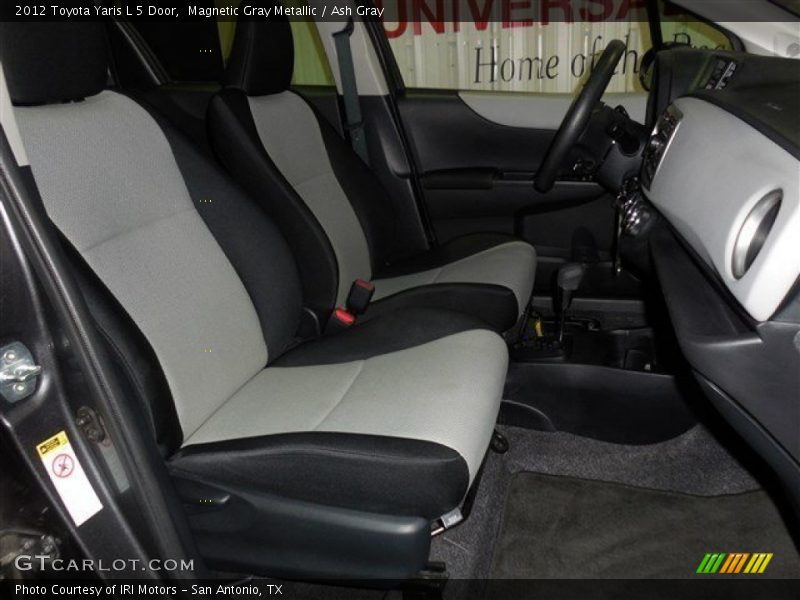 Magnetic Gray Metallic / Ash Gray 2012 Toyota Yaris L 5 Door