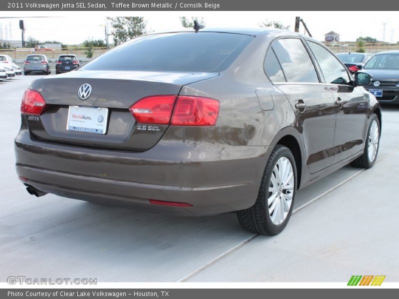 Toffee Brown Metallic / Cornsilk Beige 2011 Volkswagen Jetta SEL Sedan