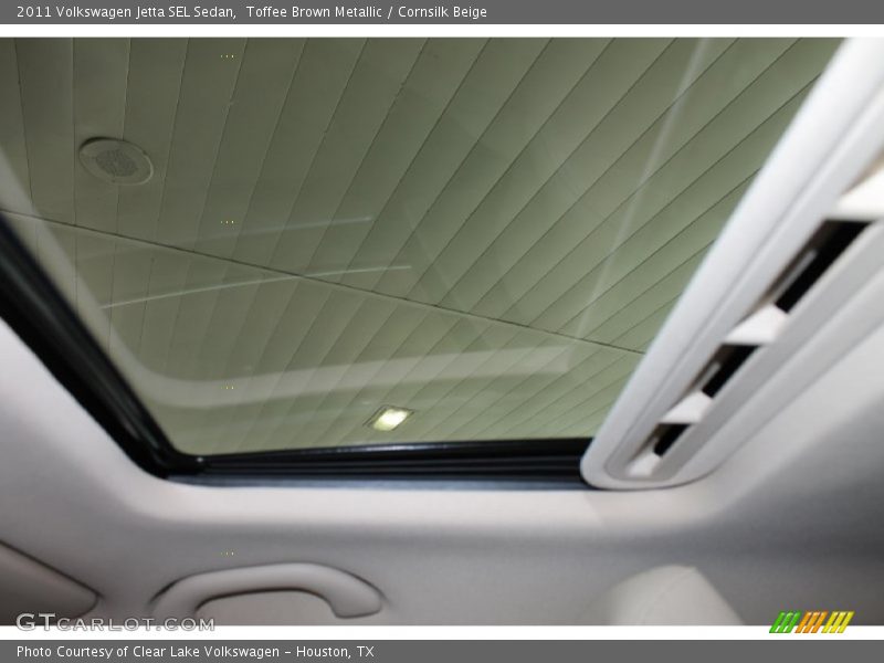 Toffee Brown Metallic / Cornsilk Beige 2011 Volkswagen Jetta SEL Sedan