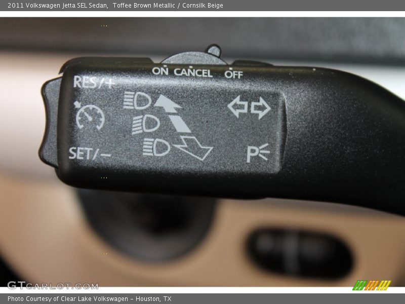 Toffee Brown Metallic / Cornsilk Beige 2011 Volkswagen Jetta SEL Sedan