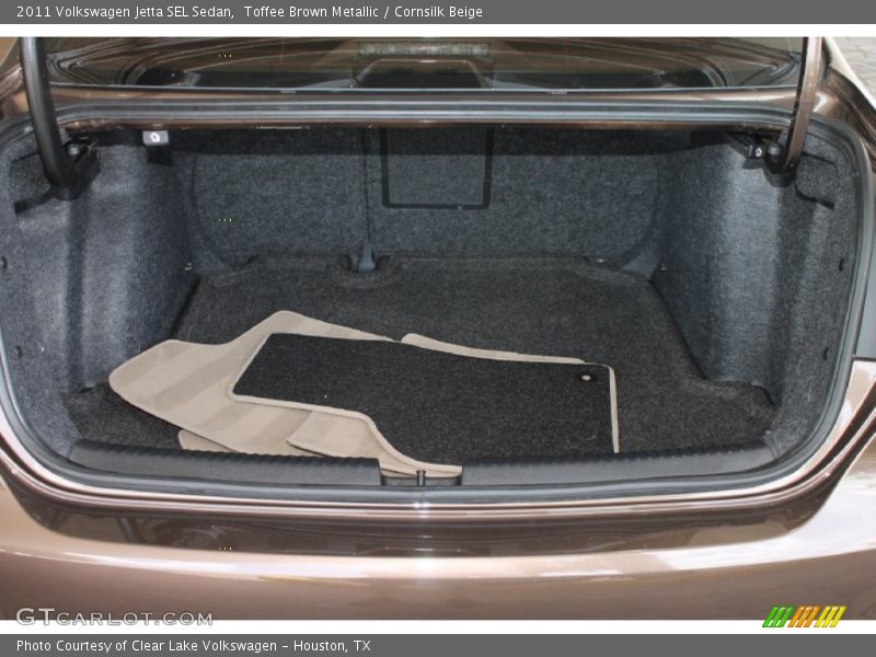 Toffee Brown Metallic / Cornsilk Beige 2011 Volkswagen Jetta SEL Sedan