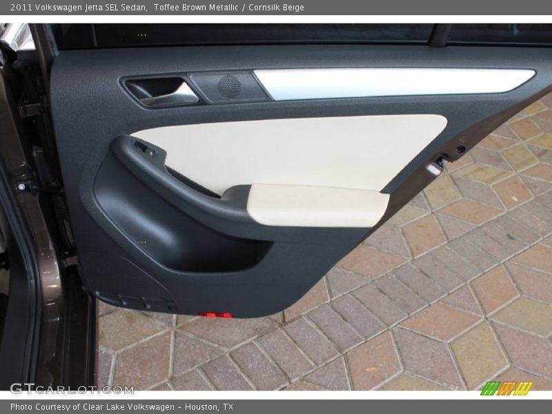 Toffee Brown Metallic / Cornsilk Beige 2011 Volkswagen Jetta SEL Sedan