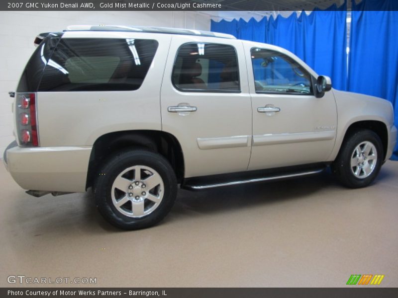 Gold Mist Metallic / Cocoa/Light Cashmere 2007 GMC Yukon Denali AWD