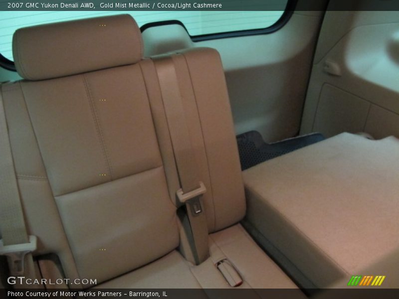 Gold Mist Metallic / Cocoa/Light Cashmere 2007 GMC Yukon Denali AWD