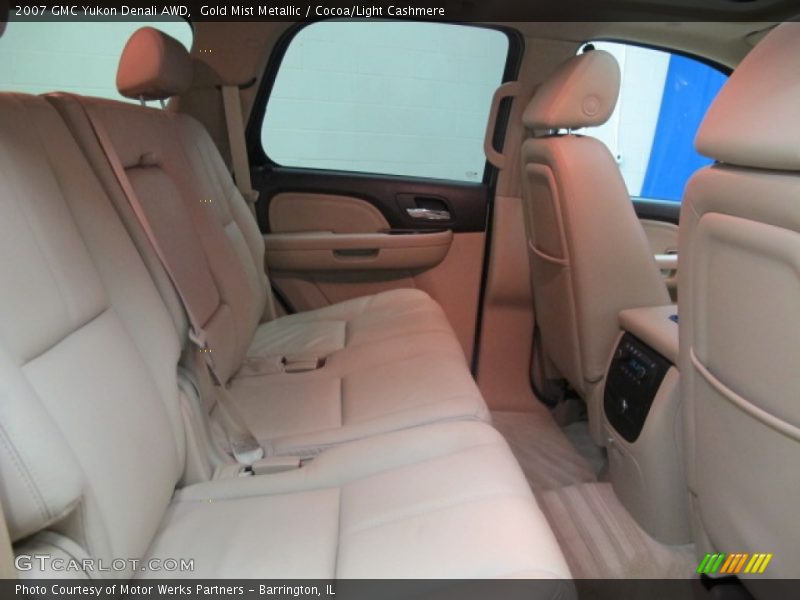 Gold Mist Metallic / Cocoa/Light Cashmere 2007 GMC Yukon Denali AWD