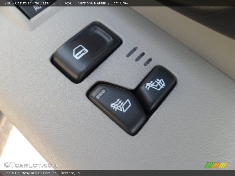 Silverstone Metallic / Light Gray 2006 Chevrolet TrailBlazer EXT LT 4x4