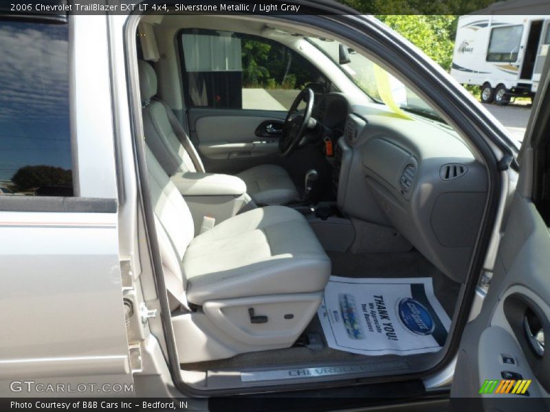 Silverstone Metallic / Light Gray 2006 Chevrolet TrailBlazer EXT LT 4x4