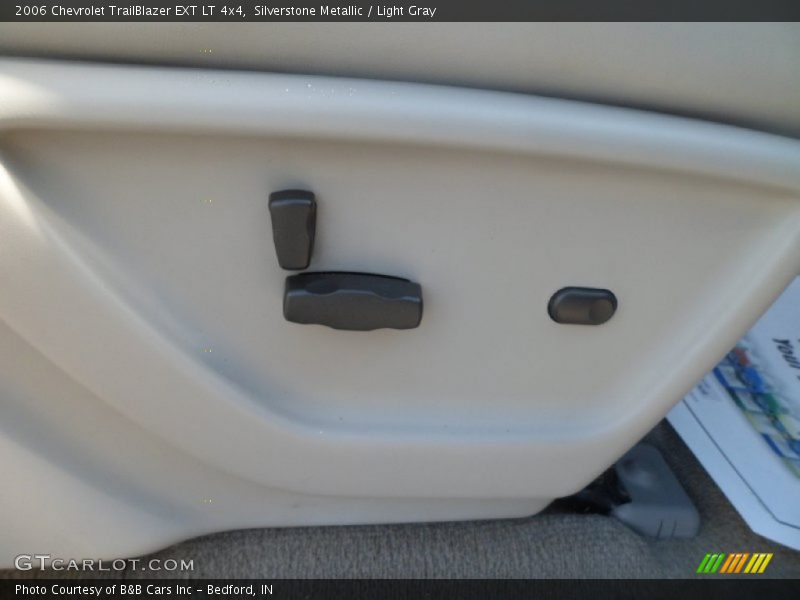 Silverstone Metallic / Light Gray 2006 Chevrolet TrailBlazer EXT LT 4x4