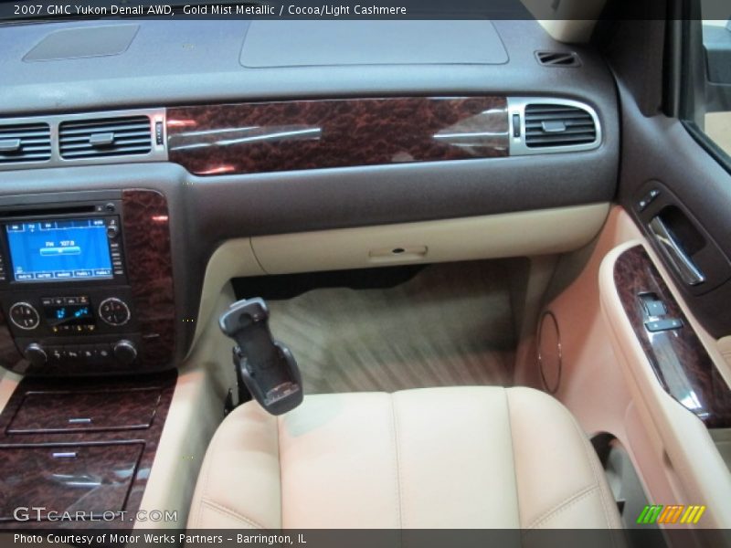 Gold Mist Metallic / Cocoa/Light Cashmere 2007 GMC Yukon Denali AWD