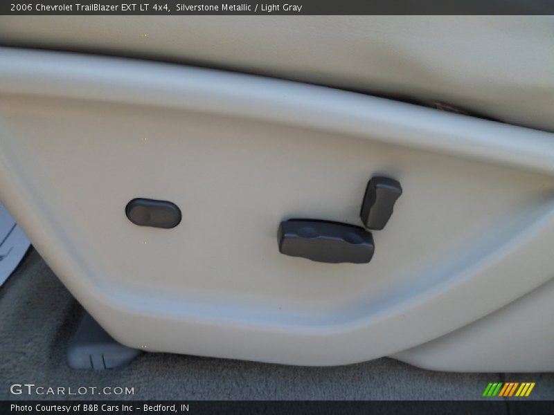 Silverstone Metallic / Light Gray 2006 Chevrolet TrailBlazer EXT LT 4x4