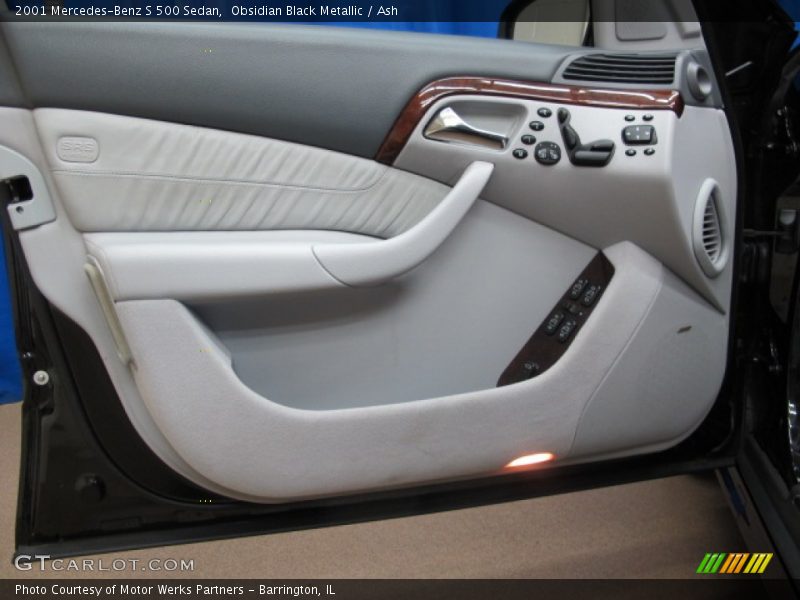 Obsidian Black Metallic / Ash 2001 Mercedes-Benz S 500 Sedan