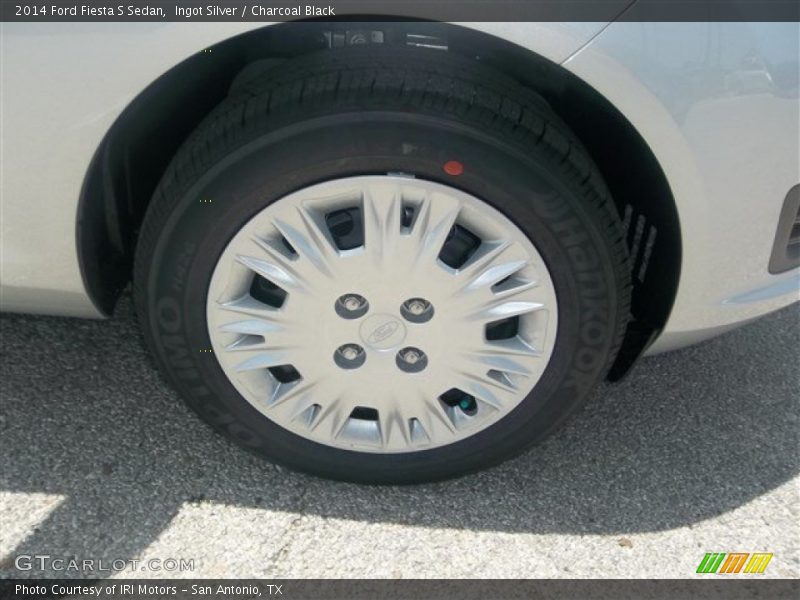 Ingot Silver / Charcoal Black 2014 Ford Fiesta S Sedan
