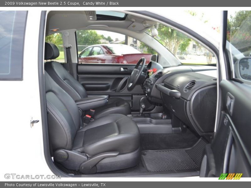 Front Seat of 2009 New Beetle 2.5 Coupe