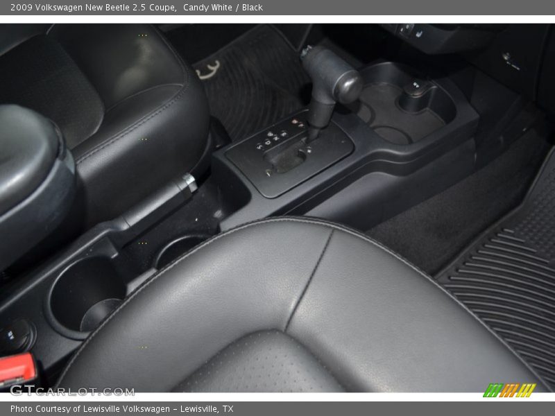 Candy White / Black 2009 Volkswagen New Beetle 2.5 Coupe