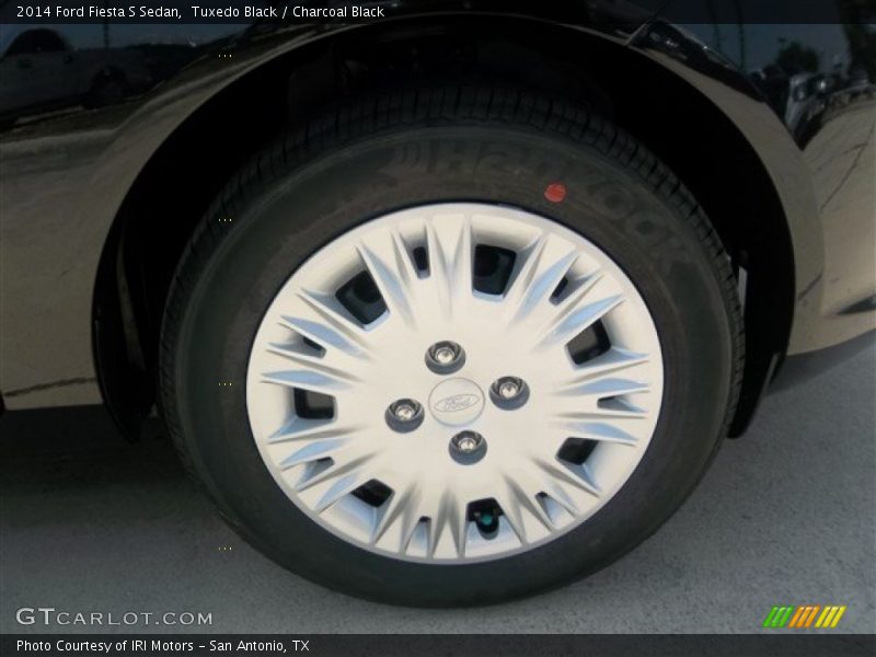 Tuxedo Black / Charcoal Black 2014 Ford Fiesta S Sedan