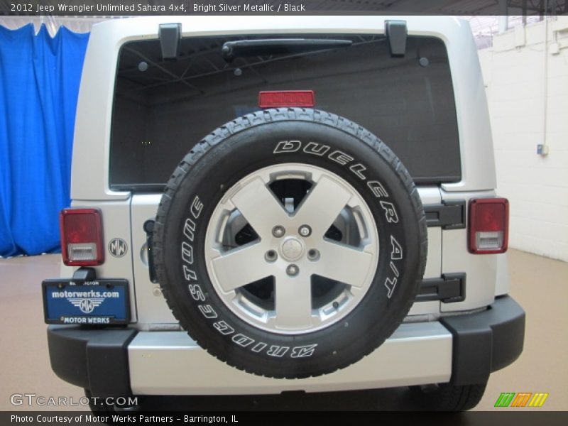 Bright Silver Metallic / Black 2012 Jeep Wrangler Unlimited Sahara 4x4