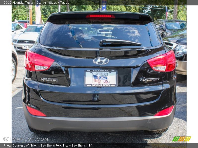 Ash Black / Taupe 2012 Hyundai Tucson GL