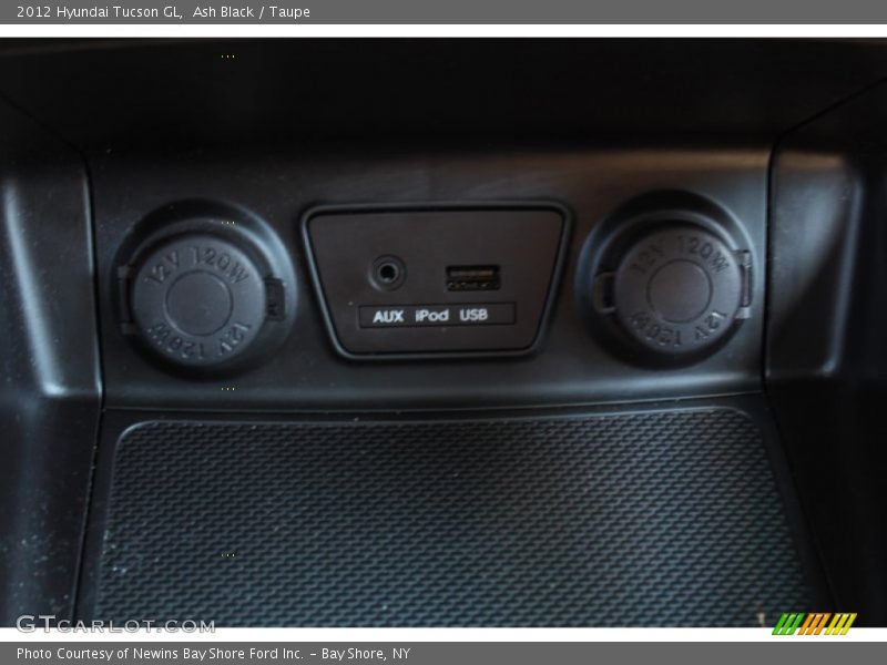 Ash Black / Taupe 2012 Hyundai Tucson GL