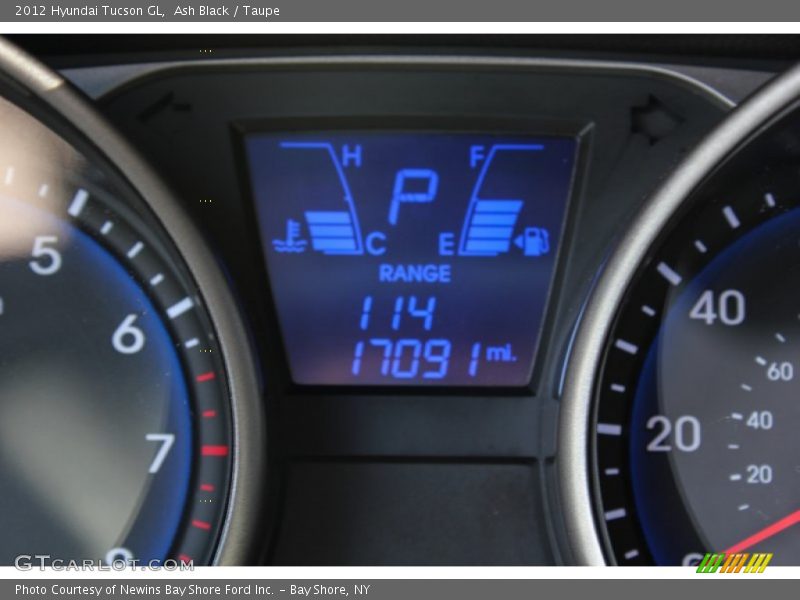 Ash Black / Taupe 2012 Hyundai Tucson GL