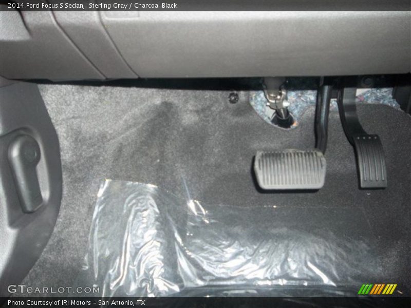 Sterling Gray / Charcoal Black 2014 Ford Focus S Sedan