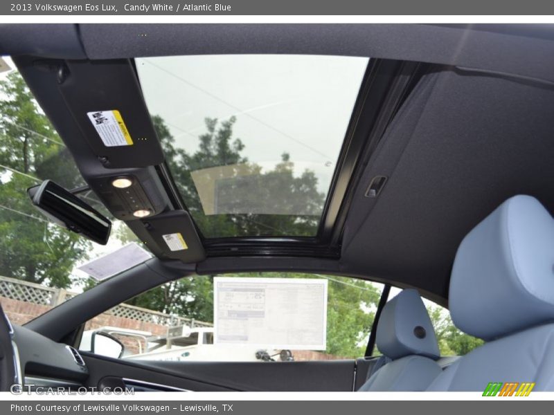 Candy White / Atlantic Blue 2013 Volkswagen Eos Lux
