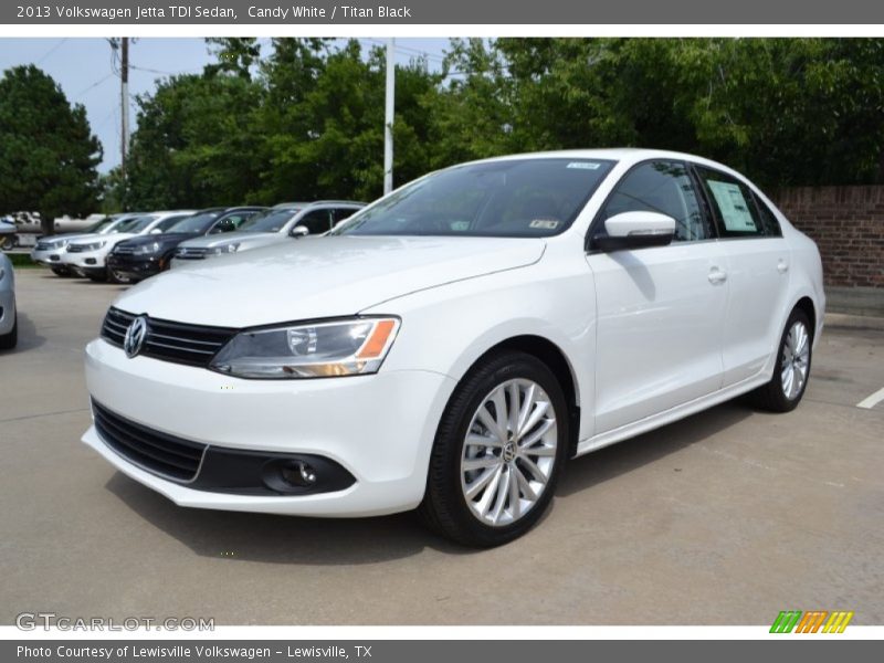Candy White / Titan Black 2013 Volkswagen Jetta TDI Sedan