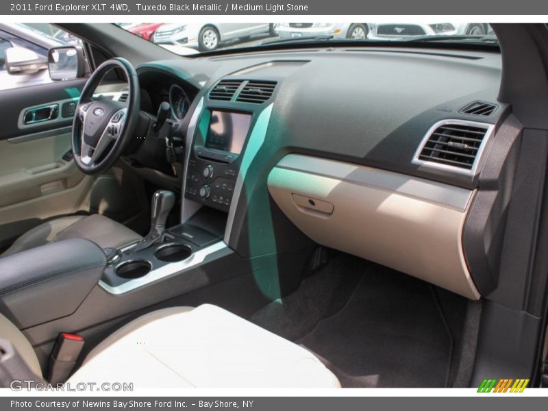 Tuxedo Black Metallic / Medium Light Stone 2011 Ford Explorer XLT 4WD