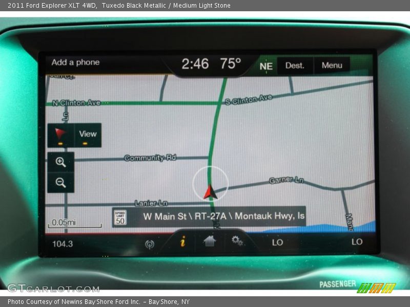 Tuxedo Black Metallic / Medium Light Stone 2011 Ford Explorer XLT 4WD