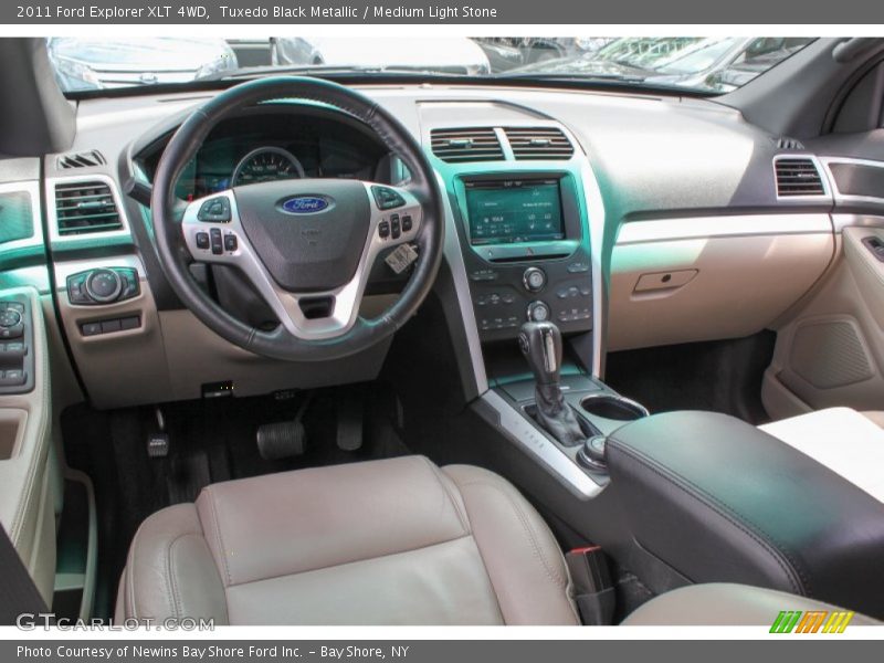 Tuxedo Black Metallic / Medium Light Stone 2011 Ford Explorer XLT 4WD