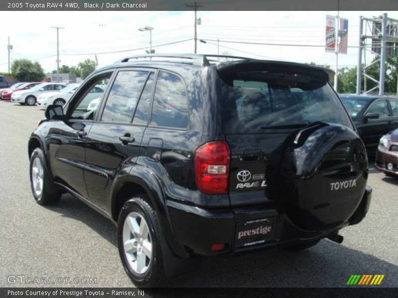 Black / Dark Charcoal 2005 Toyota RAV4 4WD