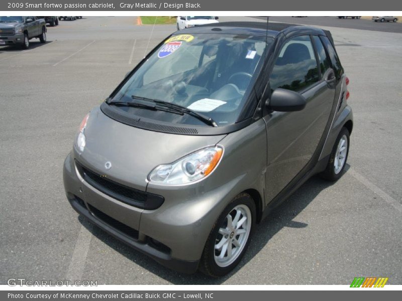 Gray Metallic / Design Black 2009 Smart fortwo passion cabriolet