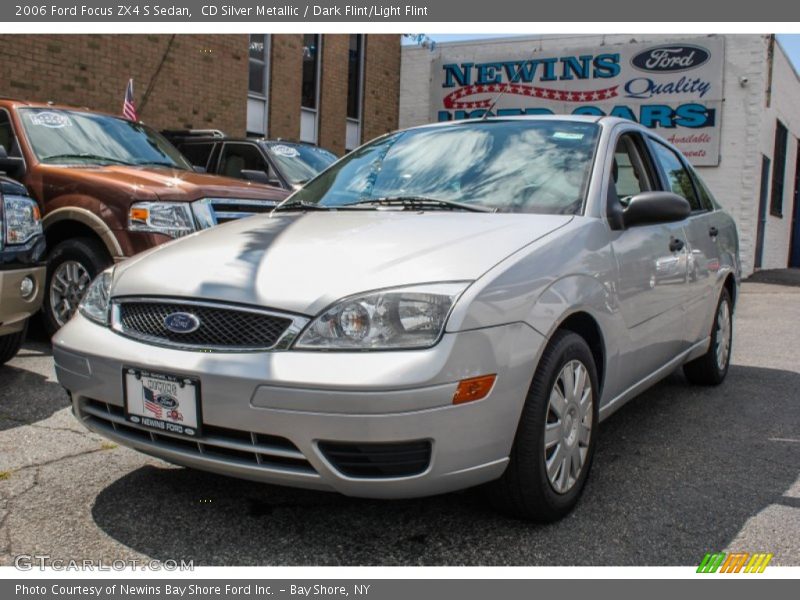 CD Silver Metallic / Dark Flint/Light Flint 2006 Ford Focus ZX4 S Sedan