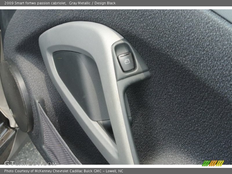 Gray Metallic / Design Black 2009 Smart fortwo passion cabriolet