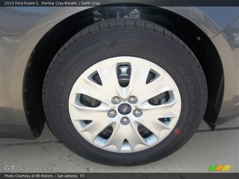 Sterling Gray Metallic / Earth Gray 2013 Ford Fusion S