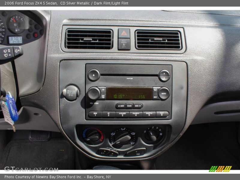 CD Silver Metallic / Dark Flint/Light Flint 2006 Ford Focus ZX4 S Sedan