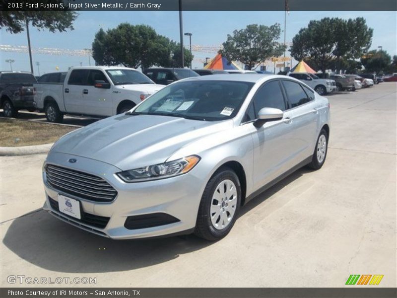 Ingot Silver Metallic / Earth Gray 2013 Ford Fusion S