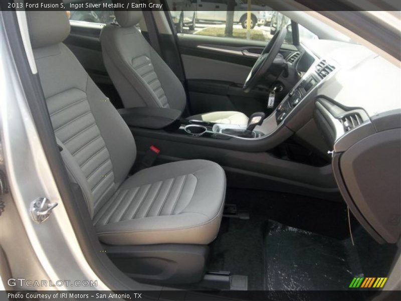 Ingot Silver Metallic / Earth Gray 2013 Ford Fusion S
