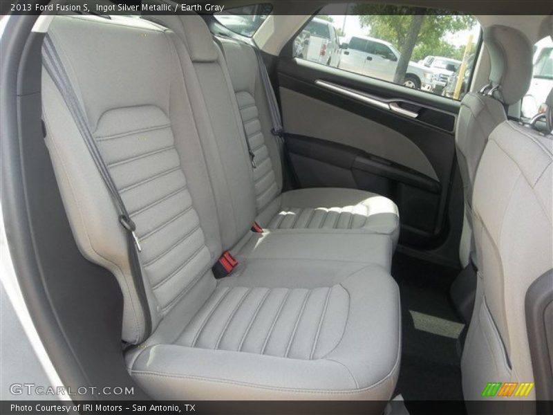 Ingot Silver Metallic / Earth Gray 2013 Ford Fusion S