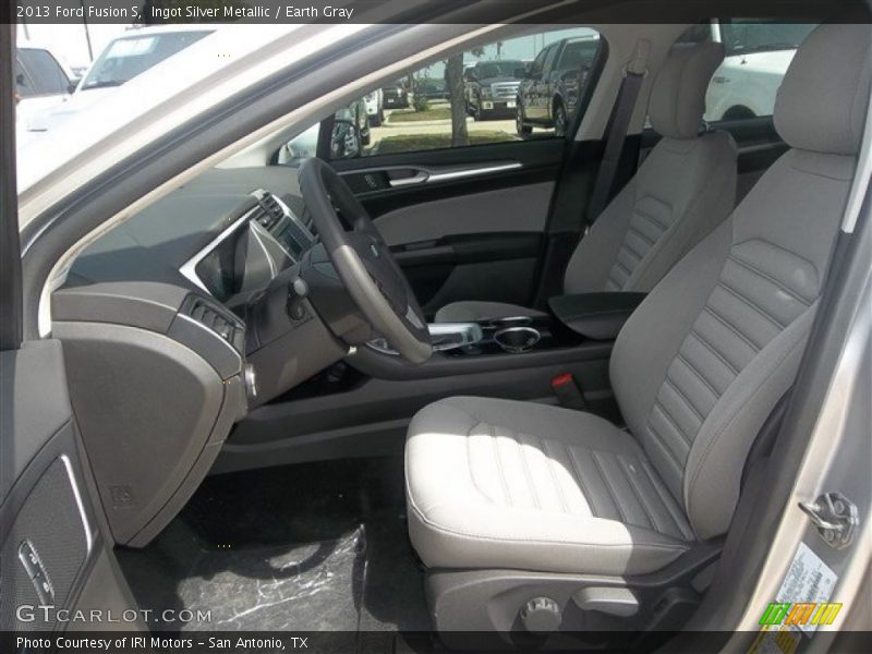 Ingot Silver Metallic / Earth Gray 2013 Ford Fusion S