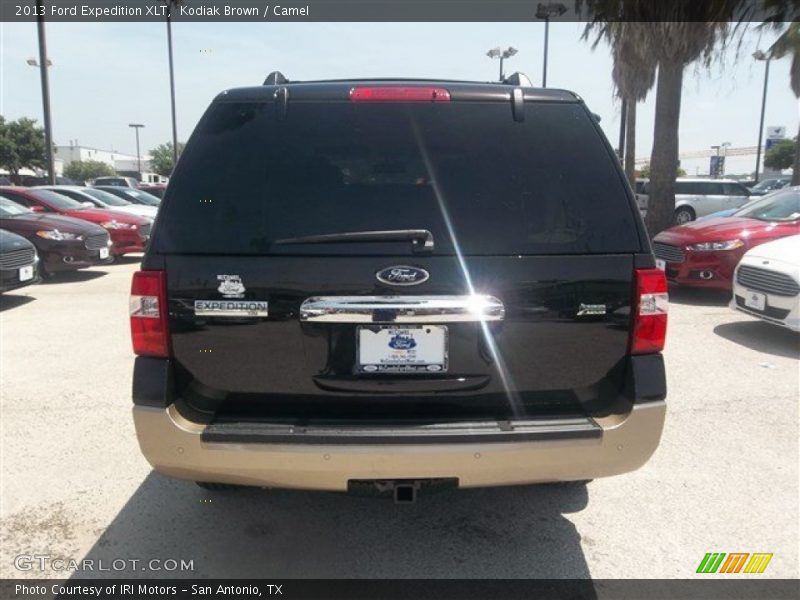 Kodiak Brown / Camel 2013 Ford Expedition XLT