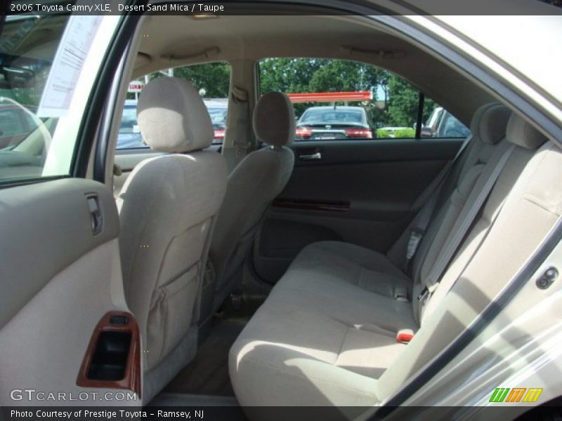 Desert Sand Mica / Taupe 2006 Toyota Camry XLE