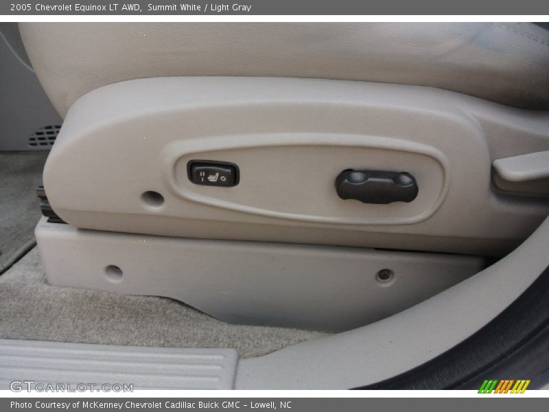Summit White / Light Gray 2005 Chevrolet Equinox LT AWD