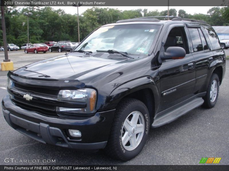 Front 3/4 View of 2003 TrailBlazer LTZ 4x4