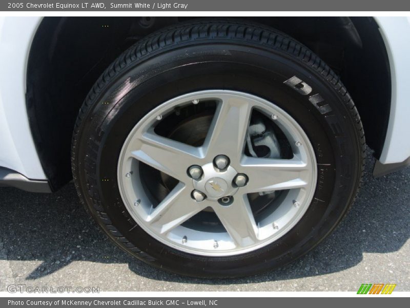 Summit White / Light Gray 2005 Chevrolet Equinox LT AWD