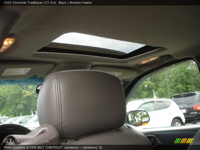 Black / Medium Pewter 2003 Chevrolet TrailBlazer LTZ 4x4