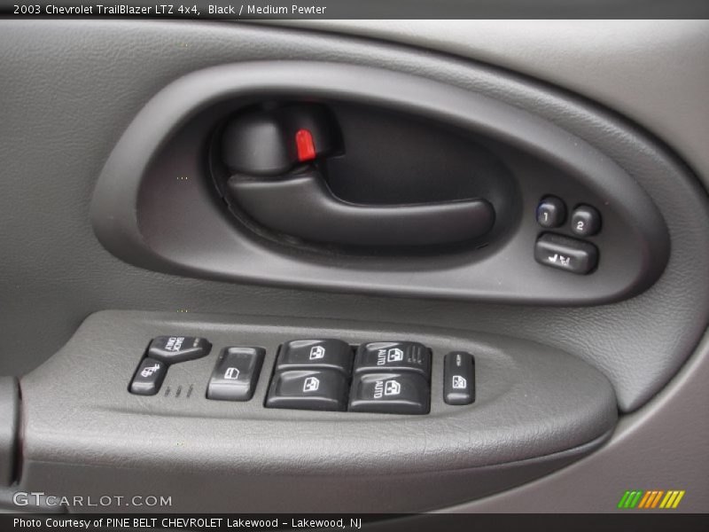 Black / Medium Pewter 2003 Chevrolet TrailBlazer LTZ 4x4